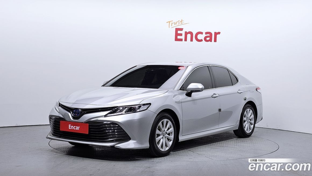 Toyota Camry (XV70) 2.5 LE Hybrid (04.2020)