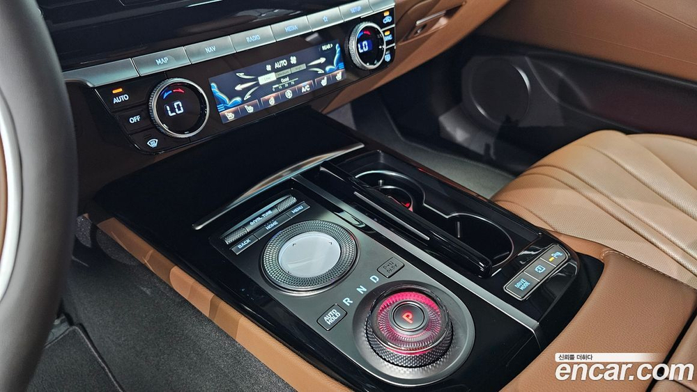 Genesis G80 (RG3) Бензин 2.5 Turbo AWD (06.2022)