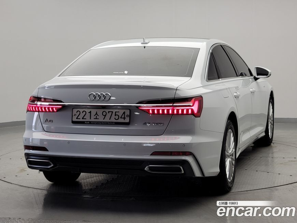 Audi A6 (C8) 45 TFSI Premium (07.2020)