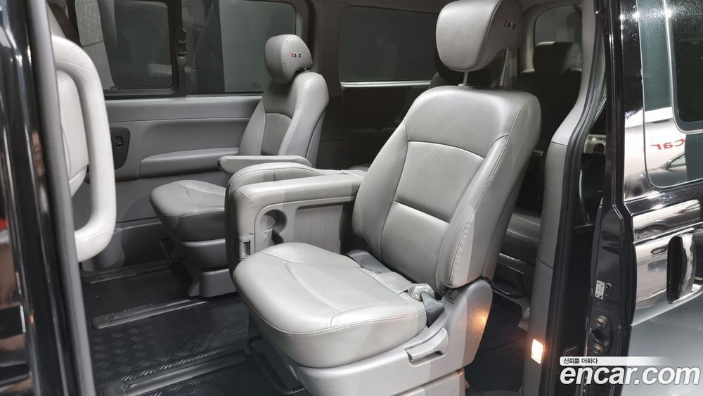 Hyundai The New Grand Starex Wagon 12인승 (04.2020)