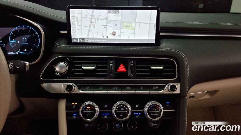Genesis The New G70 Бензин 2.0T 2WD (07.2021)