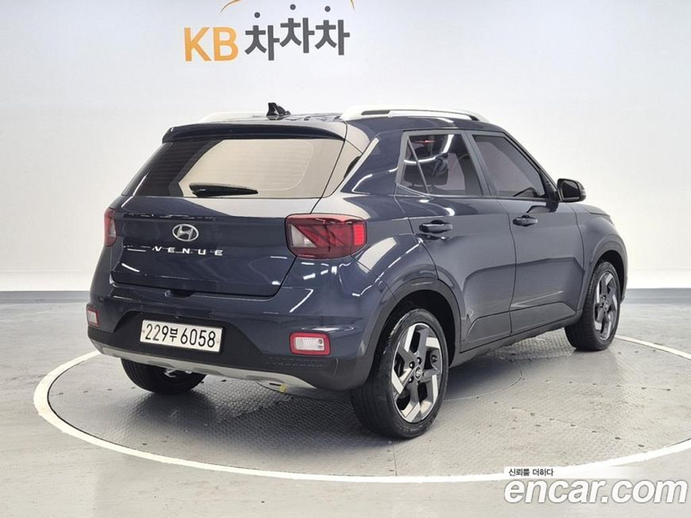 Hyundai Venue 1.6 Modern (11.2020)