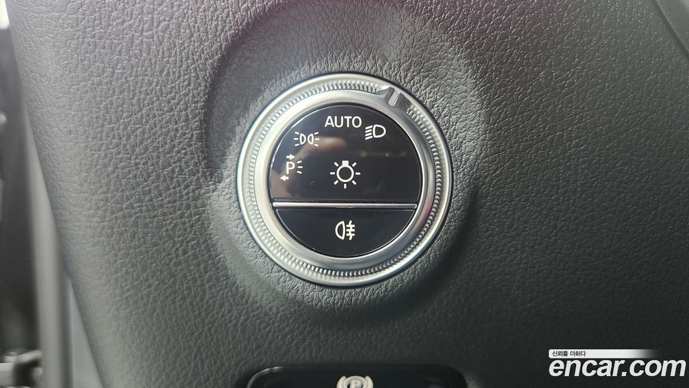 Mercedes-Benz C-Class W206 C300 4MATIC Avangarde (12.2023)