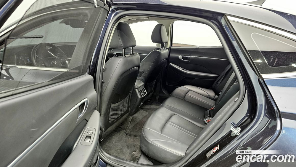 Hyundai Sonata (DN8) 2.0 (03.2021)