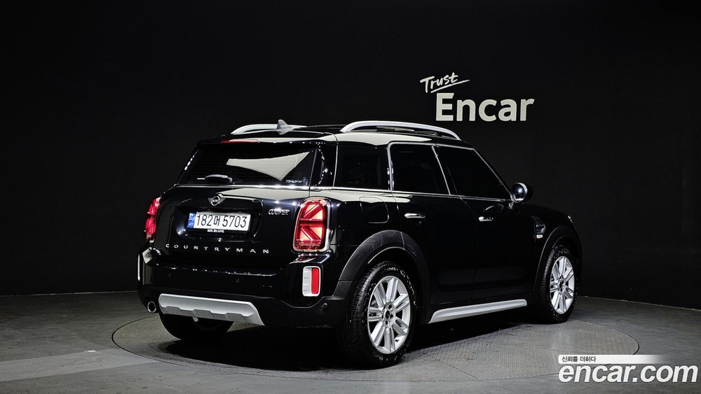 Mini Cooper Countryman Classic (03.2023)