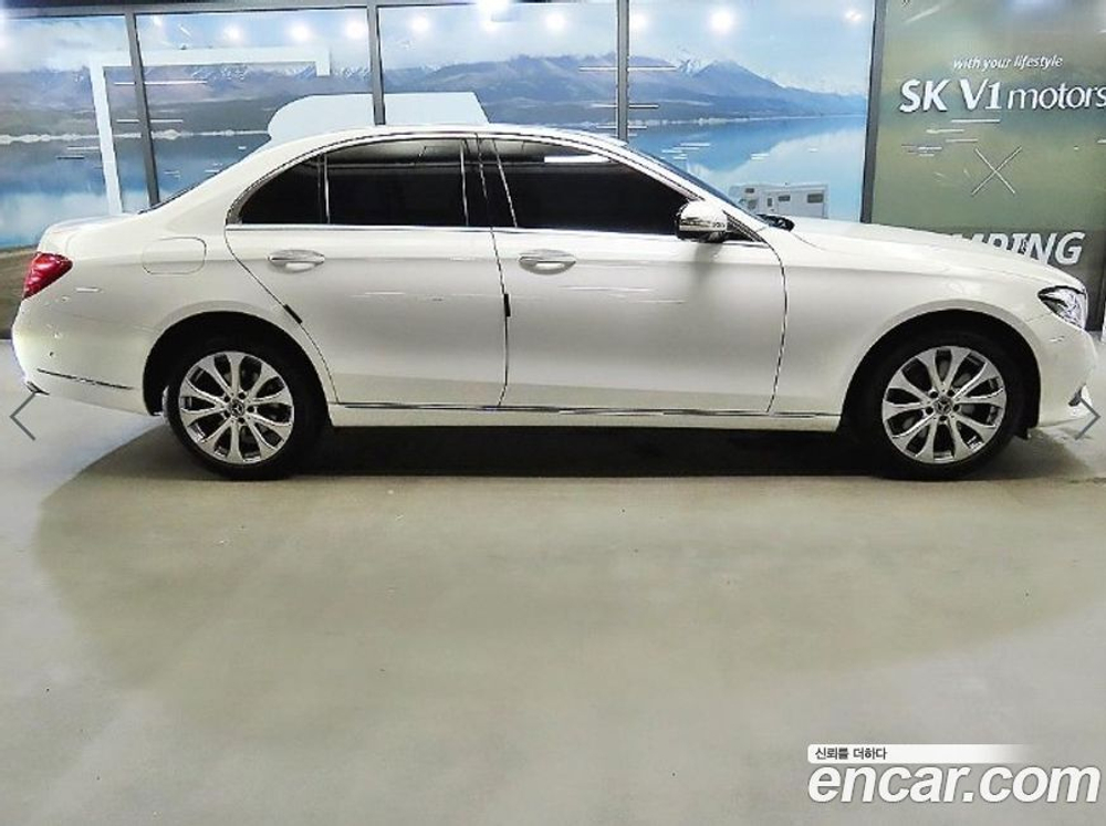 Mercedes-Benz E-Class W213 E300 4MATIC Exclusive (03.2020)