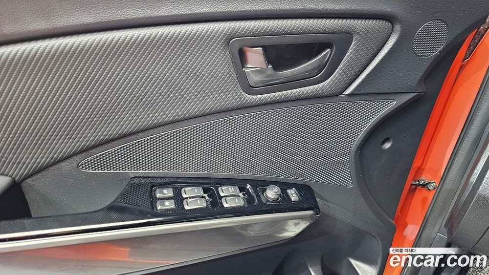 KG Mobility (Ssangyong) Very New Tivoli Бензин 1.5 2WD (06.2020)