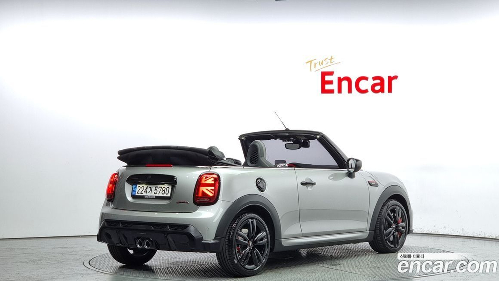 Mini Cooper S Convertible JCW (02.2023)