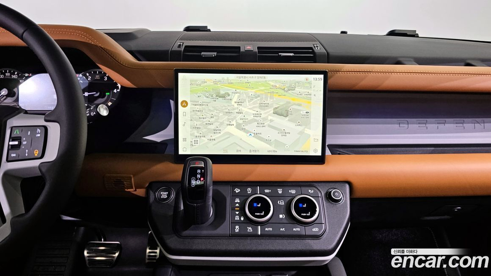 Land Rover Defender (L663) 130 D300 X-Dynamic HSE (02.2024)