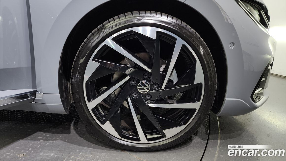 Volkswagen Arteon 2.0 TDI R-LINE 4 Motion (12.2022)