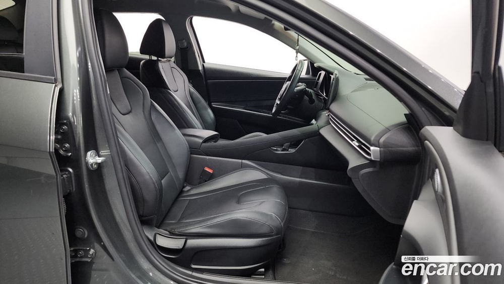 Hyundai Avante (CN7) 1.6 (04.2020)