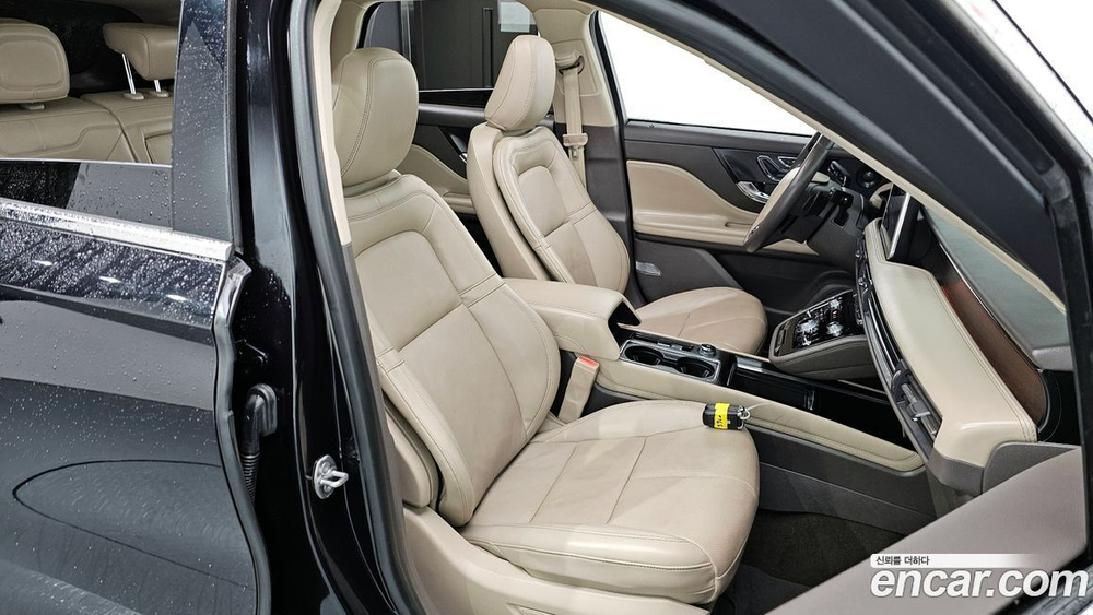 Lincoln Corsair 2.0 Reserve AWD (08.2021)
