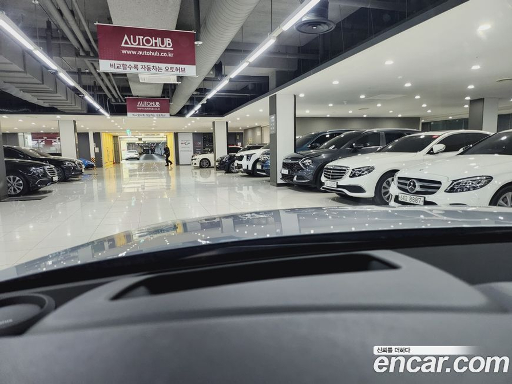 Audi A8 (D5) 55 TFSI Quattro LWB (12.2021)