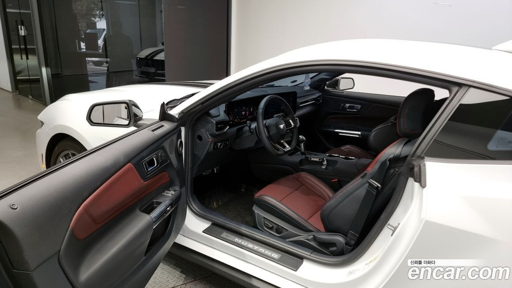 Ford Mustang 7 Generation 2.3 에코부스트 Premium Coupe (03.2024)