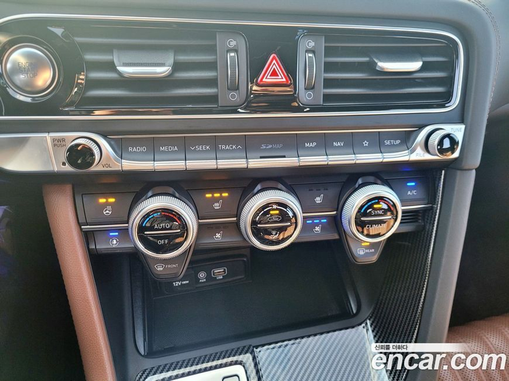 Genesis G70 2.0T AWD (12.2019)