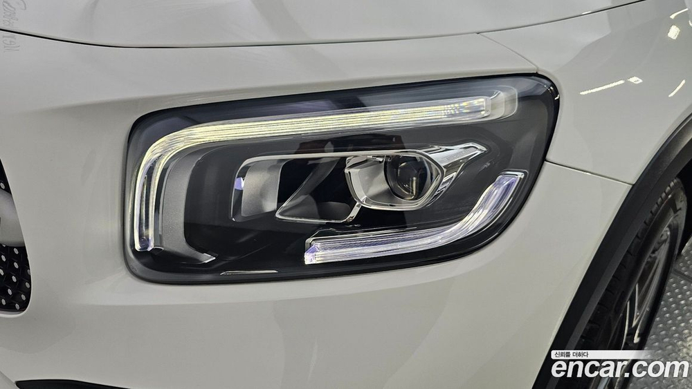 Mercedes-Benz GLB-Class X247 GLB250 4MATIC (02.2021)