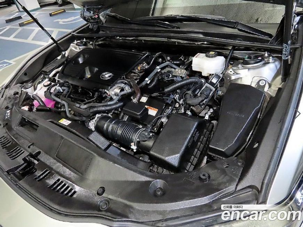 Lexus ES300h 7 Generation Executive (12.2022)