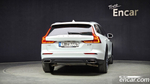 Volvo V60 Cross Country 2 Generation B5 Pro AWD (09.2020)
