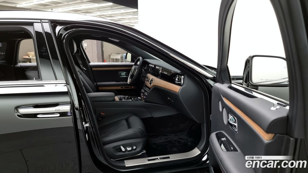 Rolls-Royce Ghost 2 Generation 6.7 V12 (04.2022)