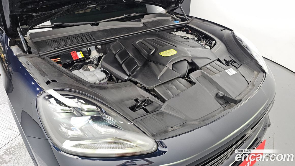 Porsche Cayenne (PO536) 3.0 E-Hybrid (03.2022)