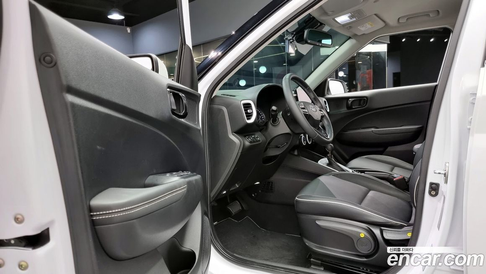 Hyundai Venue 1.6 Fluxe (11.2020)