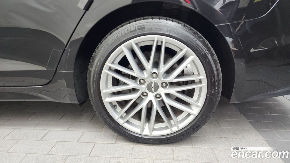 Genesis G70 2.0T AWD (08.2019)