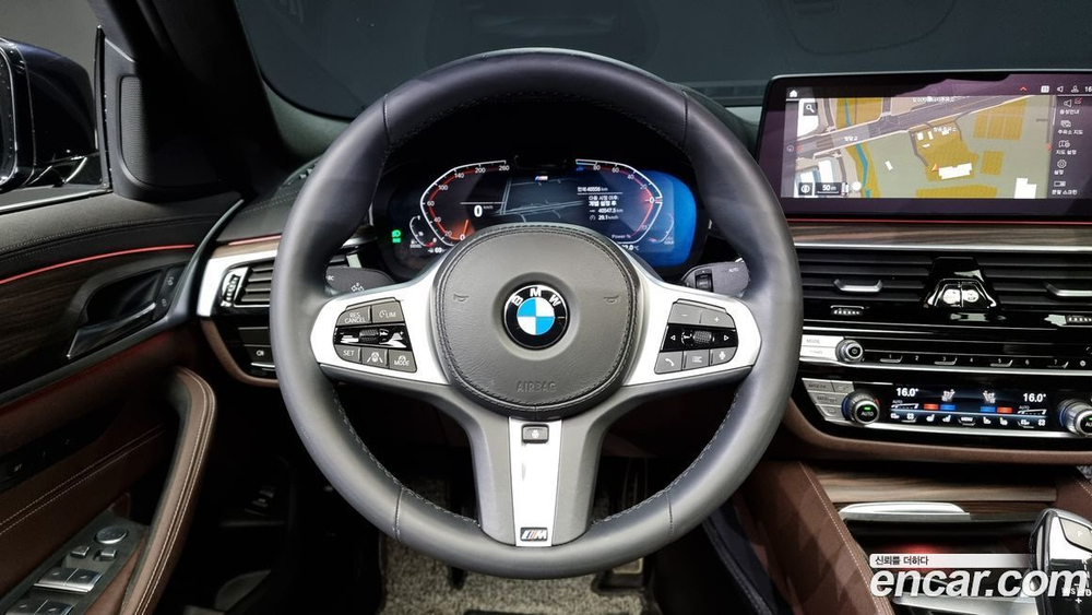 BMW 5 Series (G30) 523d xDrive M Sports (02.2021)