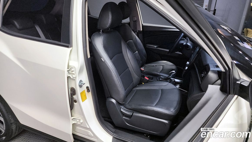 KG Mobility (Ssangyong) Very New Tivoli Бензин 1.5 2WD (07.2020)