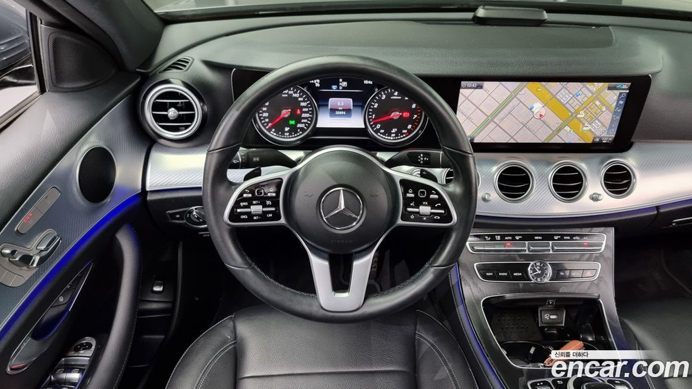 Mercedes-Benz E-Class W213 E250 Avangarde (04.2020)