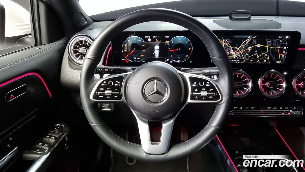 Mercedes-Benz GLB-Class X247 GLB200 d (08.2022)
