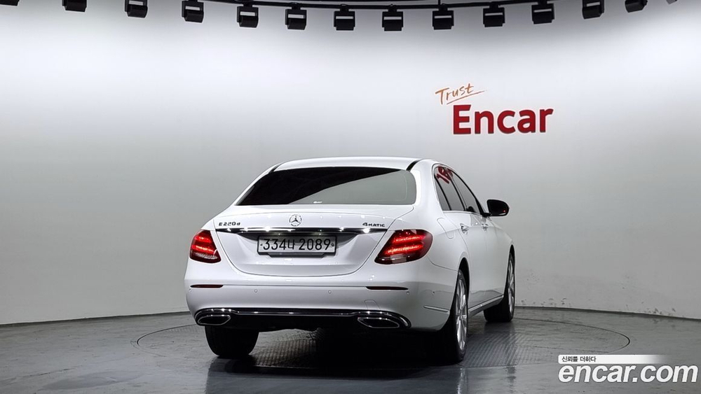 Mercedes-Benz E-Class W213 E220d 4MATIC Exclusive (03.2020)
