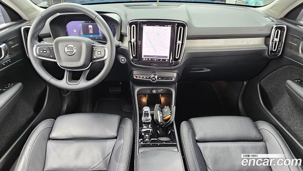Volvo XC40 B4 Ultimate Bright (11.2022)
