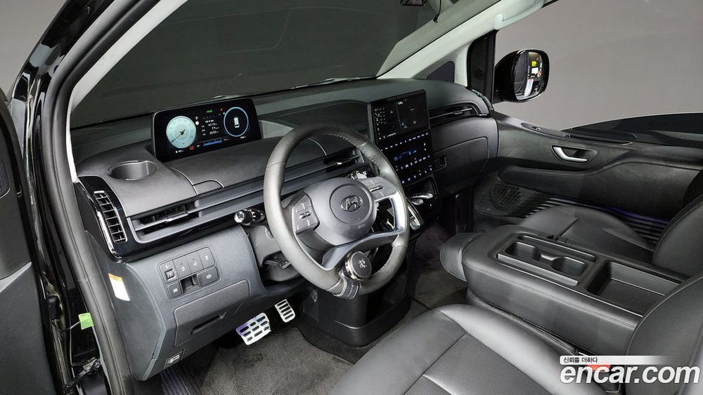 Hyundai Staria 4WD 캠핑카 (09.2023)