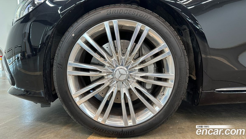 Mercedes-Benz S-Class W223 S580e 4MATIC (10.2023)
