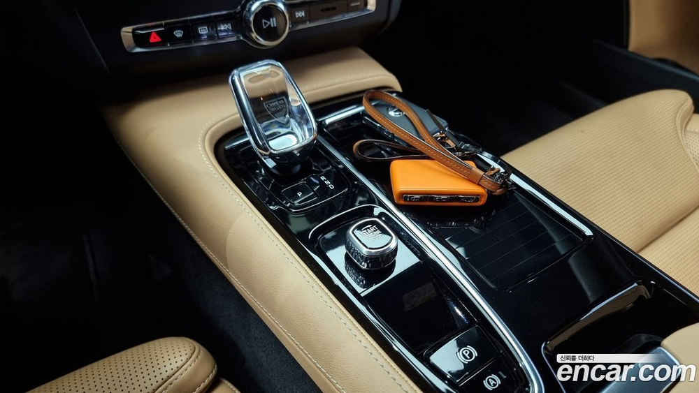 Volvo S90 T8 AWD Ultimate Bright (11.2022)