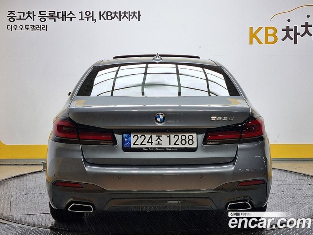 BMW 5 Series (G30) 523d M Sports (11.2022)