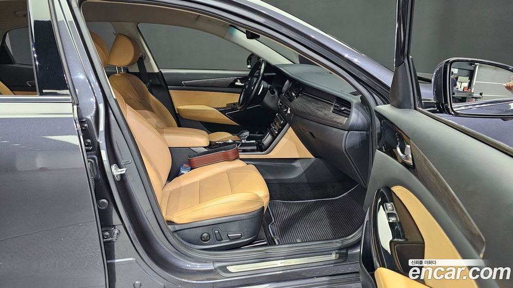 Kia K7 (Cadenza) Premier 2.5 GDI Noblesse (08.2019)
