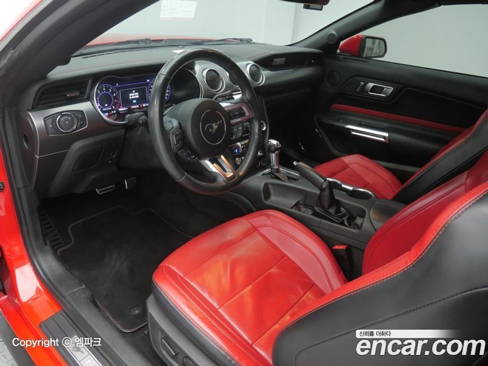 Ford Mustang Convertible (04.2021)