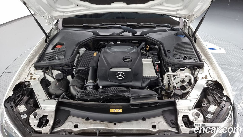 Mercedes-Benz E-Class W213 E250 Avangarde (11.2020)