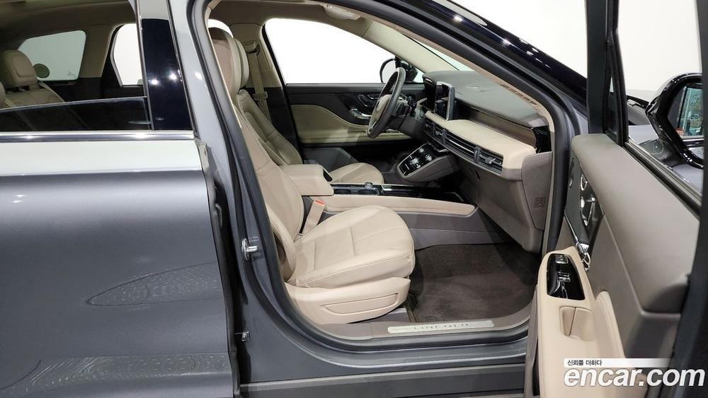 Lincoln Corsair 2.0 Reserve AWD (12.2022)