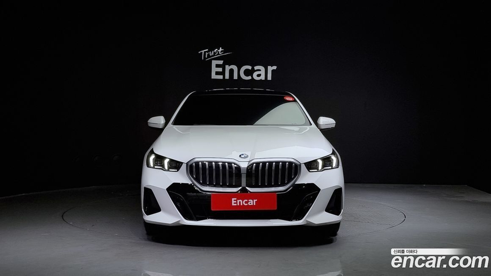 BMW 5 Series (G60) 530i xDrive M Sports (12.2023)