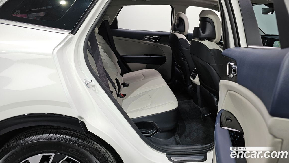 Kia Sportage 5 Generation Hybrid Signatures 2WD (12.2023)
