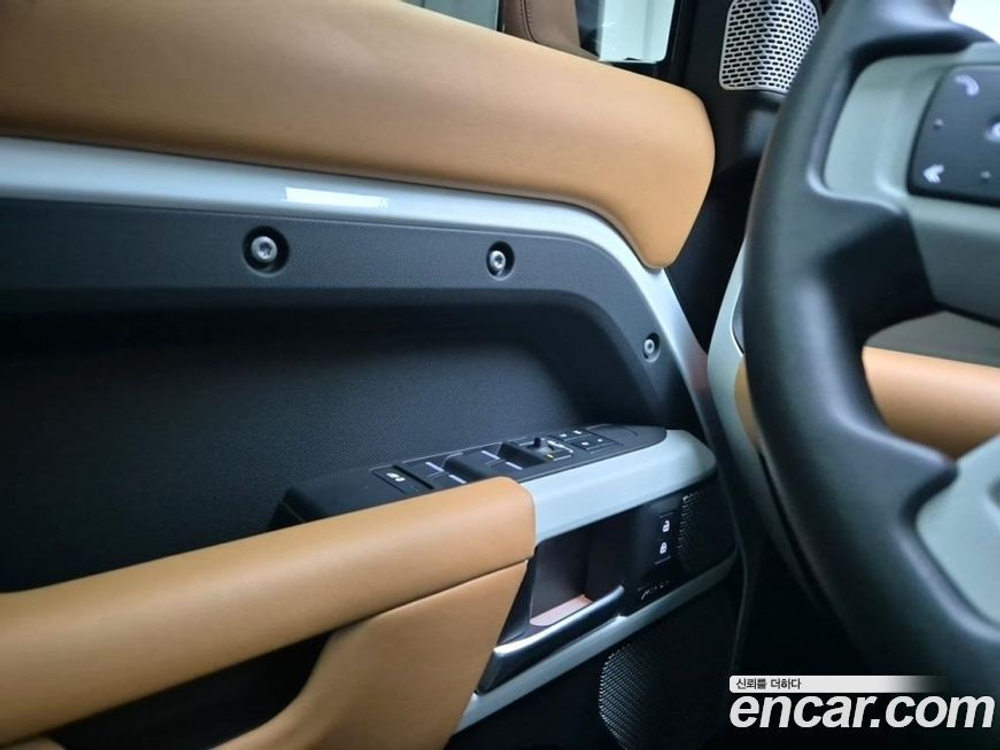 Land Rover Defender (L663) 130 D300 X-Dynamic HSE (03.2023)