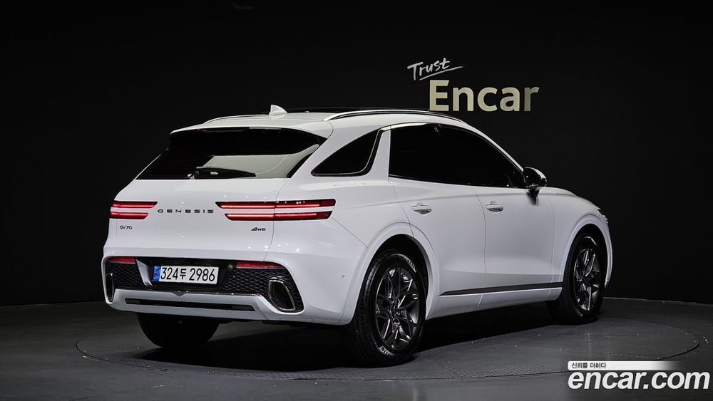 Genesis GV70 2.5T Бензин AWD (04.2021)