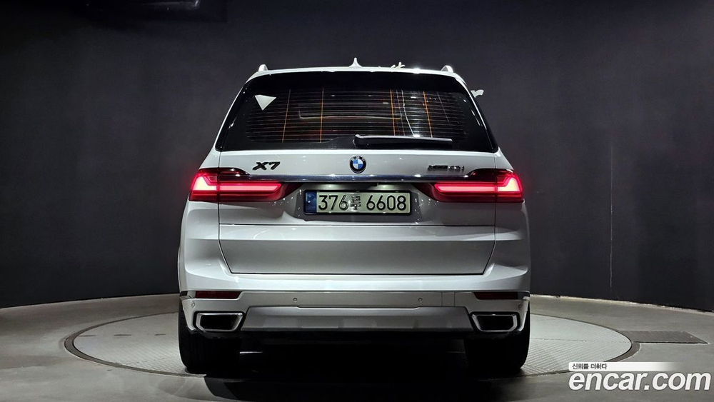 BMW X7 (G07) xDrive 40i Design Pure Excellence 7-и местный (11.2020)
