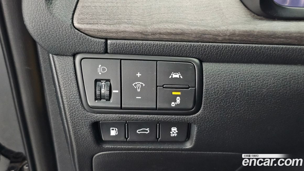 Kia K7 (Cadenza) Premier 2.5 GDI Noblesse (10.2019)