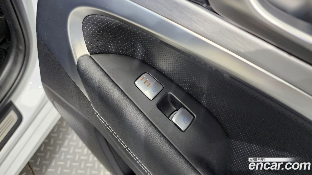 Genesis G70 2.0T (06.2020)
