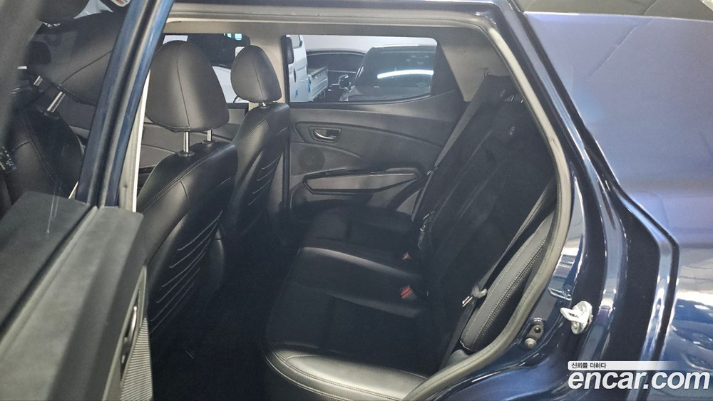 KG Mobility (Ssangyong) Very New Tivoli Бензин 1.5 2WD (05.2020)