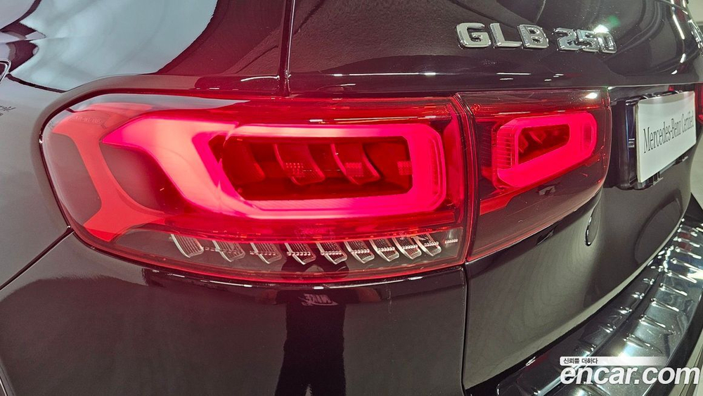 Mercedes-Benz GLB-Class X247 GLB250 4MATIC (03.2021)