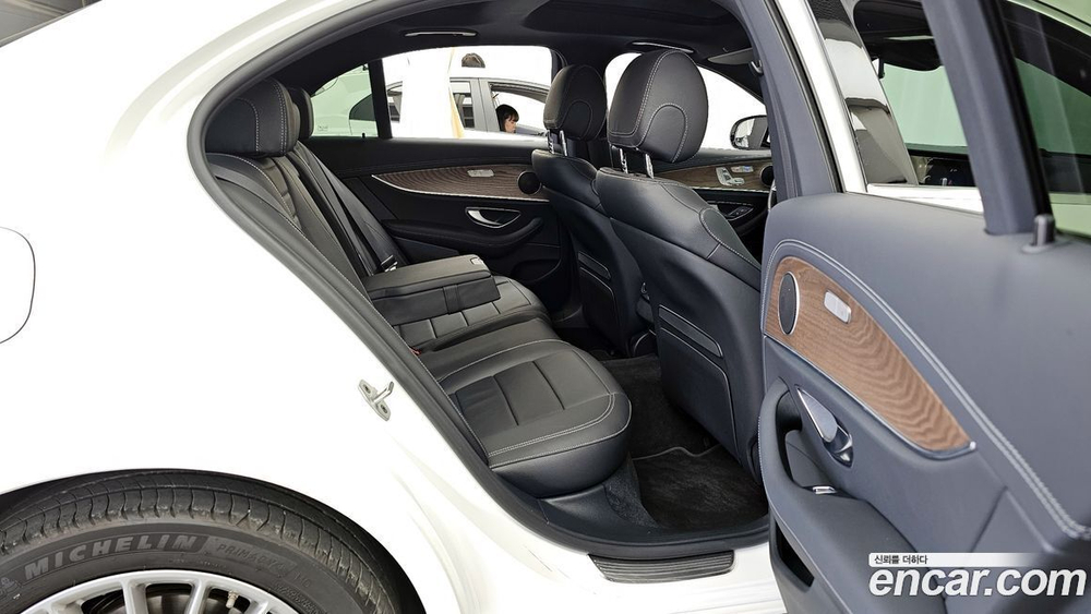 Mercedes-Benz E-Class W213 E250 Exclusive (01.2021)